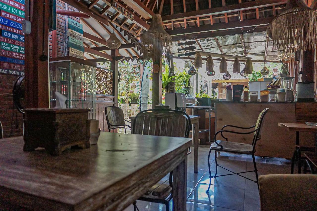 Wisma Pulau Merah Pasanggaran Exterior foto